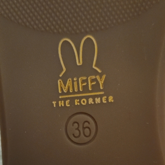 ✨️BNIB✨️ Miffy x The Korner Mary Jane Lambswool Loafers, Size 36 (US 6) 🐰 - Picture 13 of 16